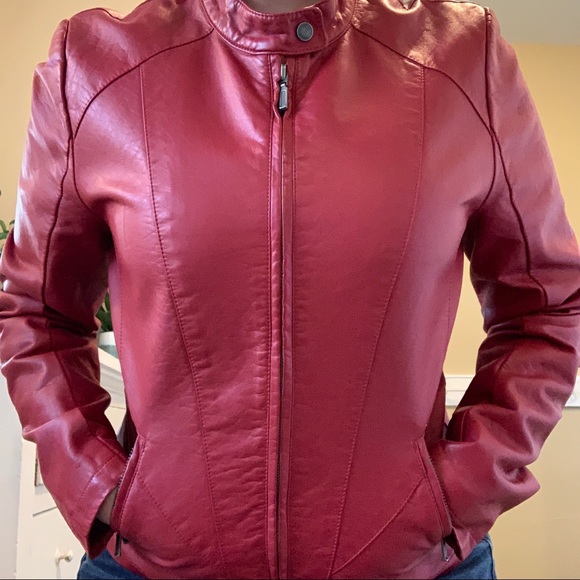 Y2K LeChateau red vintage vegan leather jacket - Picture 2 of 6